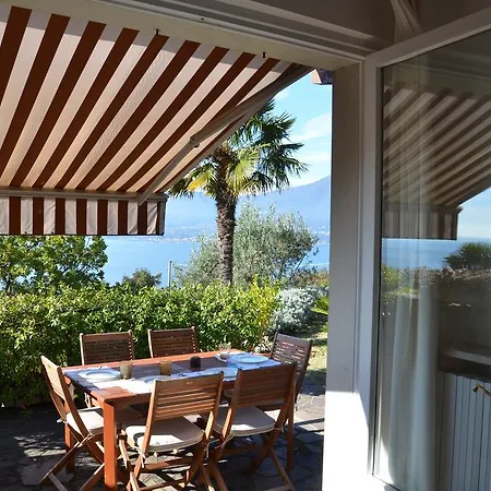 Casa Vacanze Mazurine10 Torri Del Benaco Esterno foto